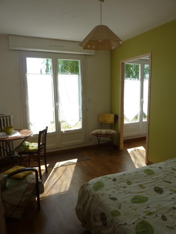 Chambres D'Hotes : La Isla Bonita L'Ile-Bouchard Exterior foto